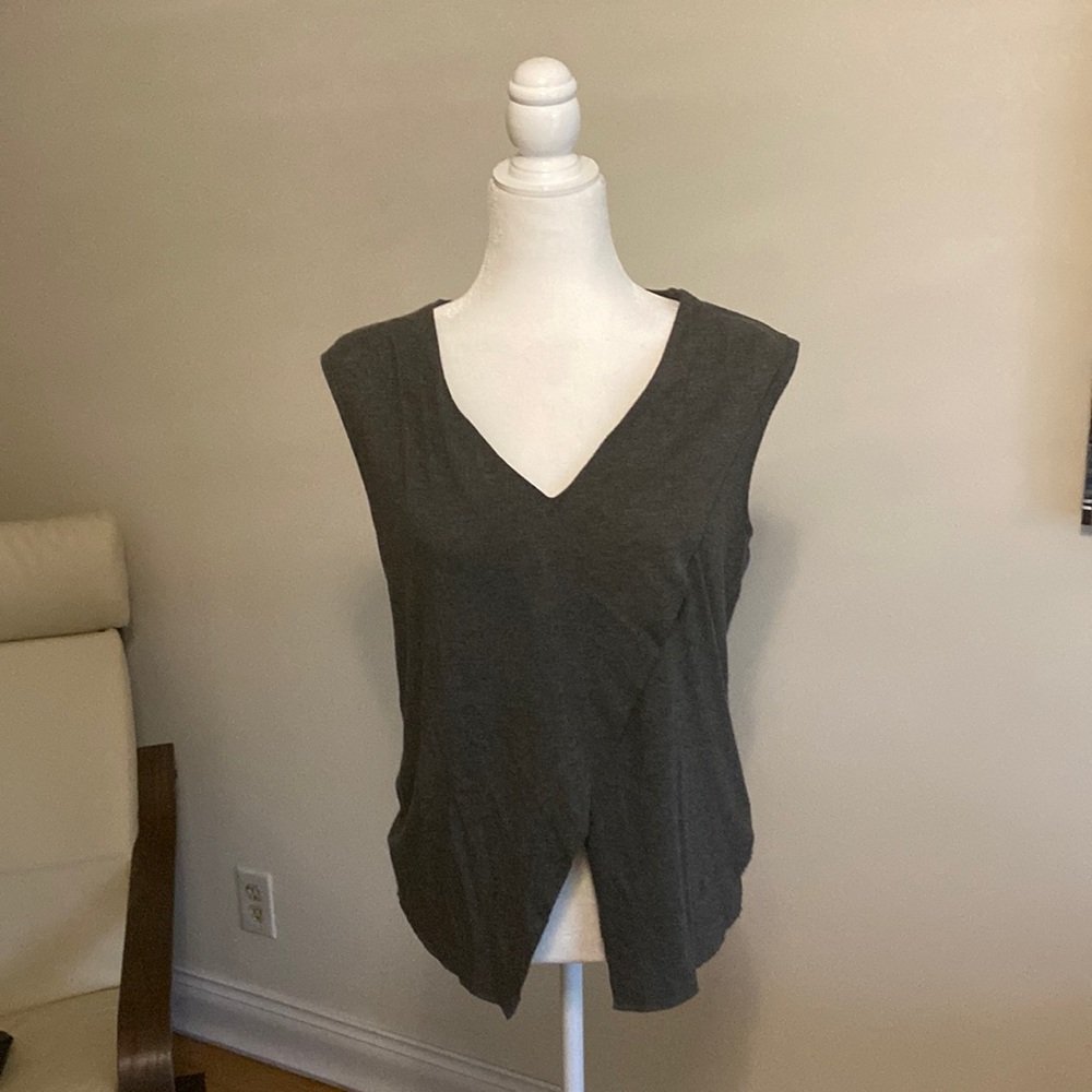 NWOT Bailley top